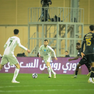 الحزم يقلب الطاولة على ضمك بفوز مثير في دوري روشن