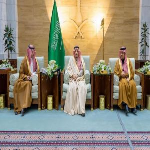 أمير الرياض يُكرِّم المدارس والطلبة المتميزين بالمنطقة