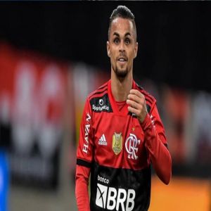 العلا يتواصل مع فلامنغو لضم ميشيل