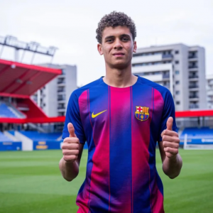 الفريق الثاني لبرشلونة يستعير عبد الكريم مهاجم الأهلي المصري