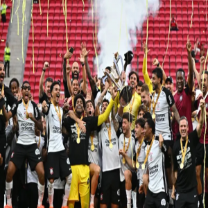 واقعة مثيرة بطلها تقنية الـ"VAR" تهز السوبر البرازيلي