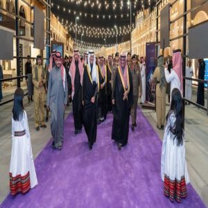 محافظ الأحساء يفتتح مهرجان "ليالي القيصرية 2026"