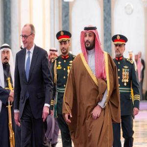 سمو ولي العهد يستقبل المستشار الاتحادي لجمهورية ألمانيا الاتحادية ويعقدان جلسة مباحثات رسمية