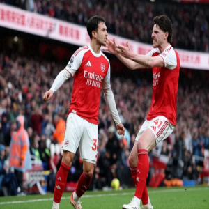 أرسنال يعزز الصدارة بنقاط سندرلاند