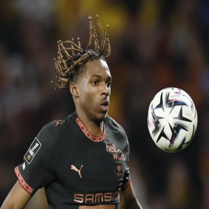 صفقة ليفربول الجديدة جاكيه يتعرض لإصابة "خطيرة"