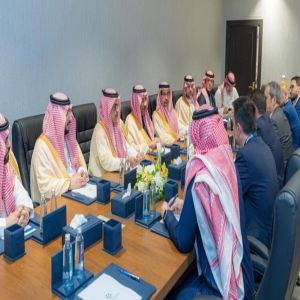 وزير الصناعة يبحث مع "إيرباص هليكوبترز" فرص توطين صناعة الطيران وسلاسل إمدادها بالمملكة