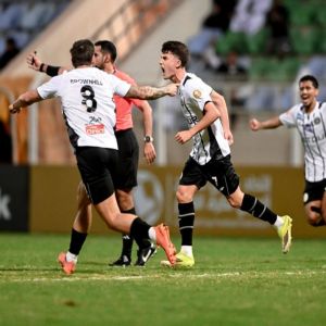 الشباب يسقط في فخ التعادل أمام النهضة بـ"أبطال الخليج"