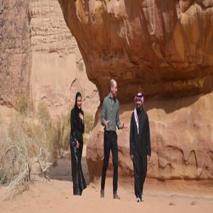 ولي عهد بريطانيا يزور مواقع تاريخية وطبيعية وثقافية في العُلا برفقة سمو وزير الثقافة