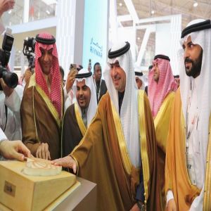 وزير البلديات والإسكان يدشّن معرض ريستاتكس الرياض العقاري 2026 في نسخته الـ35