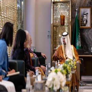 أمين منطقة الرياض يلتقي رئيس المجلس العالمي للمياه