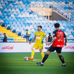 الخليج يكتفي بالتعادل الإيجابي أمام الرياض في دوري روشن