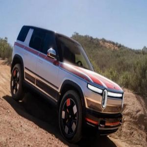 أسعار ومواصفات  ريفيان R2 الجديدة