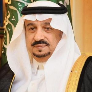 أمير منطقة الرياض يهنئ القيادة بمناسبة حلول شهر رمضان