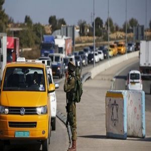 مع بداية شهر رمضان: الاحتلال يشدد إجراءاته العسكرية في القدس والضفة