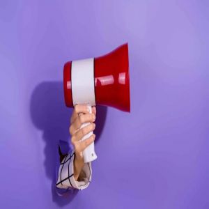 السجن لتيوانية استخدمت مكبر صوت لشتم جيرانها ليلاً