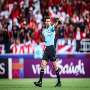 حَكَم سعودي ينجو من اقتحام جماهيري في دوري أبطال آسيا 2