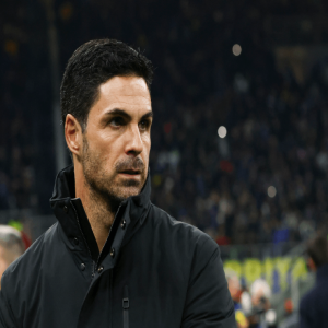 أرتيتا ينتقد لاعبي أرسنال: نؤذي أنفسنا في سباق لقب الدوري