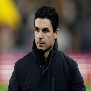 أرتيتا يتحدى الانتقادات قبل ديربي لندن: آرسنال لا ينهار