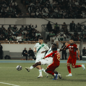 الأهلي يهزم ضمك ويخطف صدارة "روشن" مؤقتًا