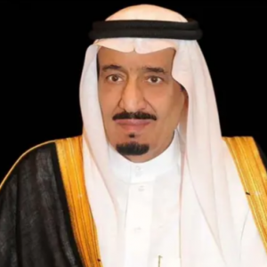 خادم الحرمين الشريفين يهنئ أمير دولة الكويت بذكرى اليوم الوطني لبلاده