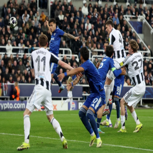 نيوكاسل يجدد الفوز على كاراباغ ويبلغ ثمن نهائي دوري أبطال أوروبا