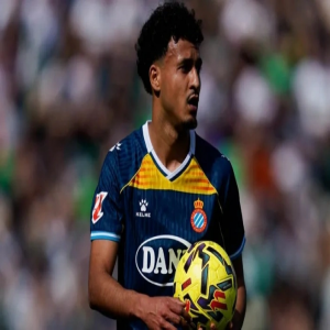 إيقاف مباراة إلتشي وإسبانيول بسبب إساءة عنصرية محتملة للمغربي الهلالي