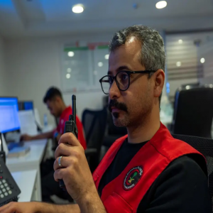 الهلال الأحمر بجازان يرفع جاهزيته في رمضان.. استجابة سريعة مدعومة بـ24 مركزًا إسعافيًا