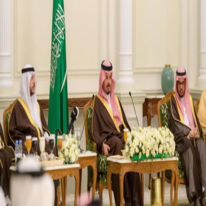 أمير منطقة المدينة المنورة يشارك منسوبي القطاع غير الربحي بالمنطقة إفطارهم