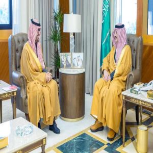 أمير المنطقة الشرقية يكرّم الفائزين في مسابقة القرآن الكريم بموسم نادي القادسية الرمضاني