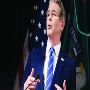 وزير الخزانة الأمريكي: زيادة الرسوم العالمية إلى 15% قد تطبق الأسبوع الجاري