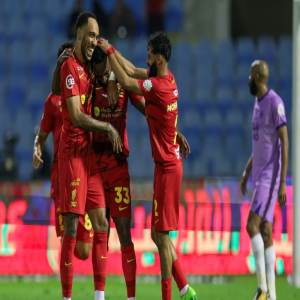 رابطة دوري روشن تعلن تأجيل مباراة الخلود والقادسية