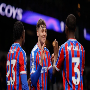 كريستال بالاس يُعمق جراح توتنهام