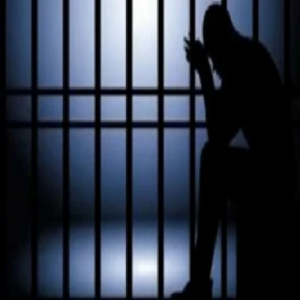 بعد أن رفضته.. مصري يقتل متسولة ويعتدي على جثتها