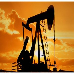 عقود النفط الآجلة تتجاوز 115 دولاراً