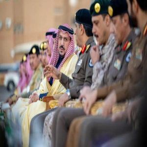أمير منطقة القصيم يشارك رجال الأمن مأدبة الإفطار