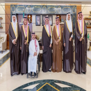 أمير المنطقة الشرقية يستقبل رئيس وأعضاء مجلس إدارة جمعية طويق