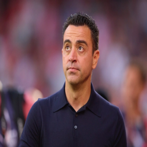 تشافي يكشف: لابورتا أوقف عودة ميسي إلى برشلونة