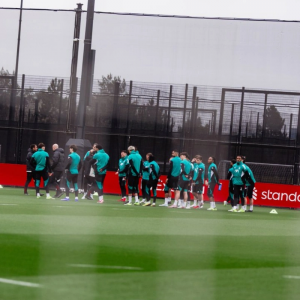 ضربة موجعة لليفربول قبل مواجهة غلطة سراي في دوري الأبطال