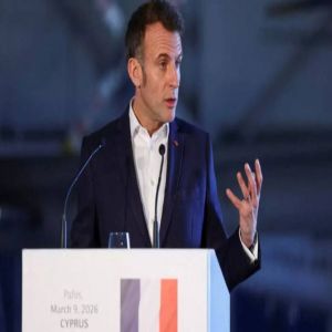 ماكرون: فرنسا تعد مهمة "دفاعية بحتة" لإعادة فتح مضيق هرمز