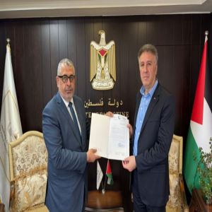 منظمة التعاون الإسلامي تهنئ الوزير عساف بفوز “وفا” بجائزة “يونا” للمهنية الإعلامية