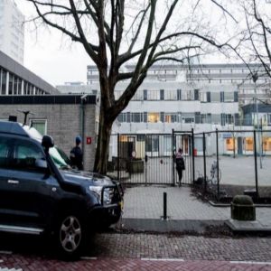 انفجار يستهدف مدرسة يهودية في أمستردام