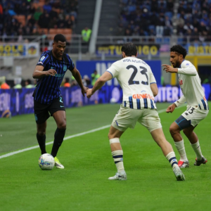 سباق الدوري الإيطالي يشتغل بتعادل إنتر أمام أتالانتا