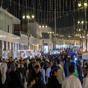 "جادة الأمير فهد بن سلطان" بتبوك تشهد ذروة الحركة الشرائية مع اقتراب عيد الفطر