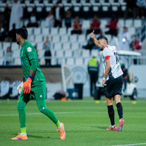 الشباب يكسب الأخدود بـ"ثنائية"