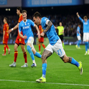 نابولي يقلب الطاولة على ليتشي في الدوري الإيطالي