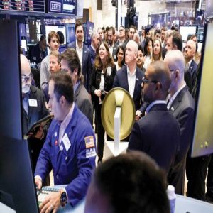 الأسواق العالمية تتراجع مع تصاعد التوترات الجيوسياسية