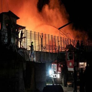 هيئة الإذاعة البريطانية: تصعيد بين كابول وإسلام آباد بعد غارة دامية على مركز علاجي في العاصمة الأفغانية