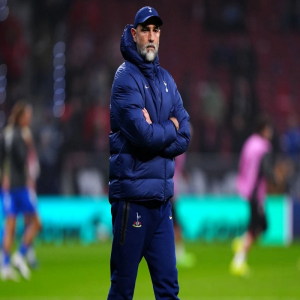 مدرب توتنهام يتمسك بالأمل رغم الخسارة الثقيلة أمام أتلتيكو مدريد