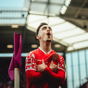 ماينز يفوز على فرانكفورت في الدوري الألماني