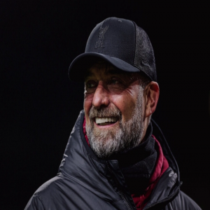 كلوب ينفي تكهنات بشأن قيادة ريال مدريد